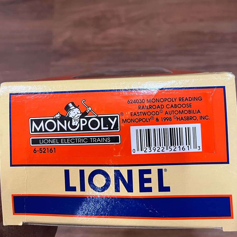 Lionel 6-52161 Monopoly Reading Railroad Caboose. NEW IN BOX